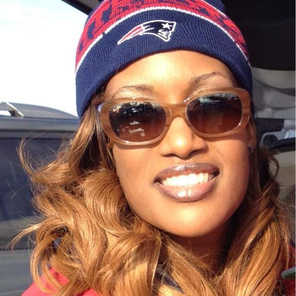 Meet your Posher, Nyra - Picture 1 of 1